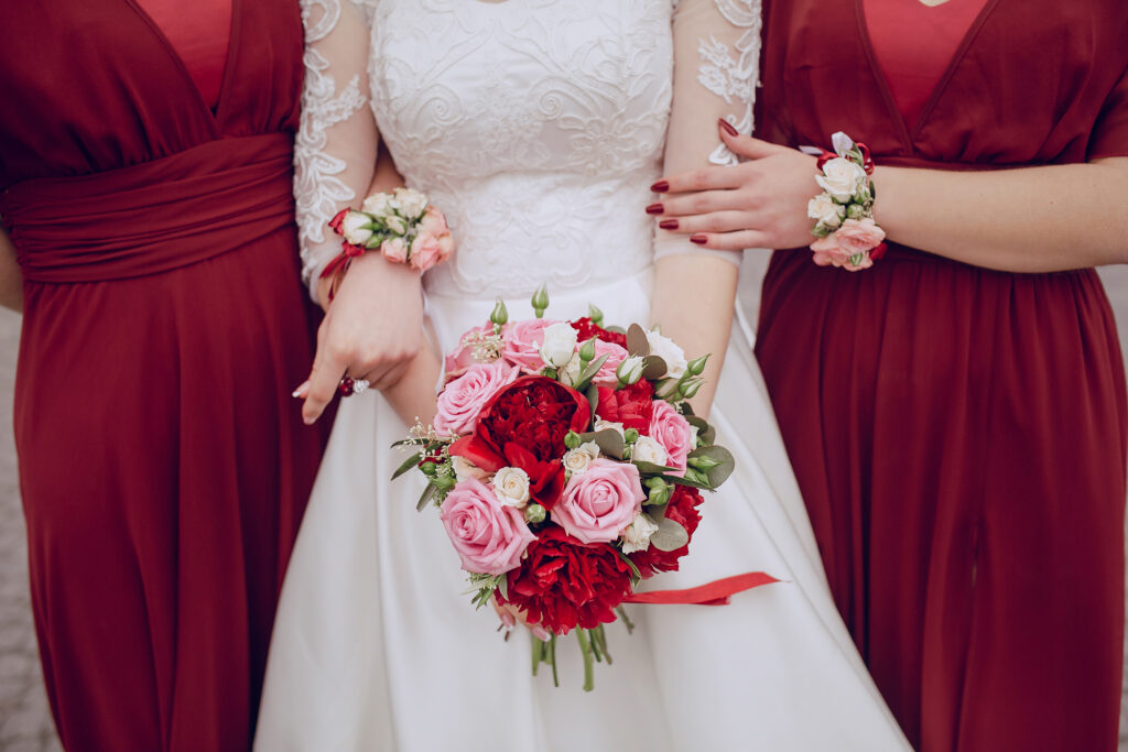 Silk Roses Weddings: Romantic Blooms for Your Special Day Silk roses